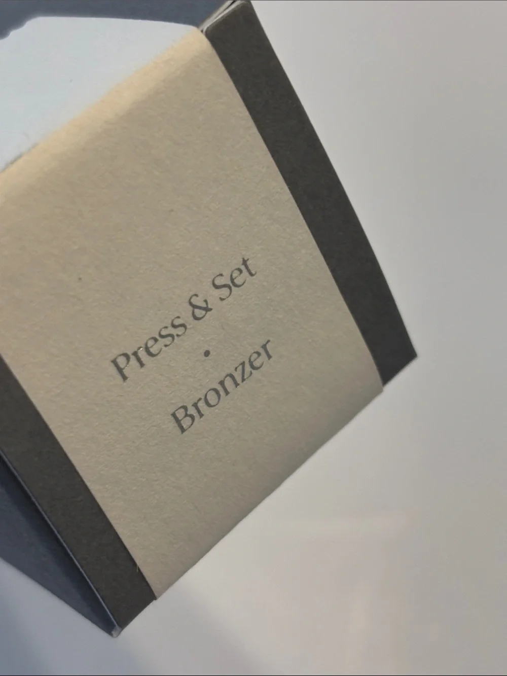 Complex Cutlure Press and Set Bronzer Brush